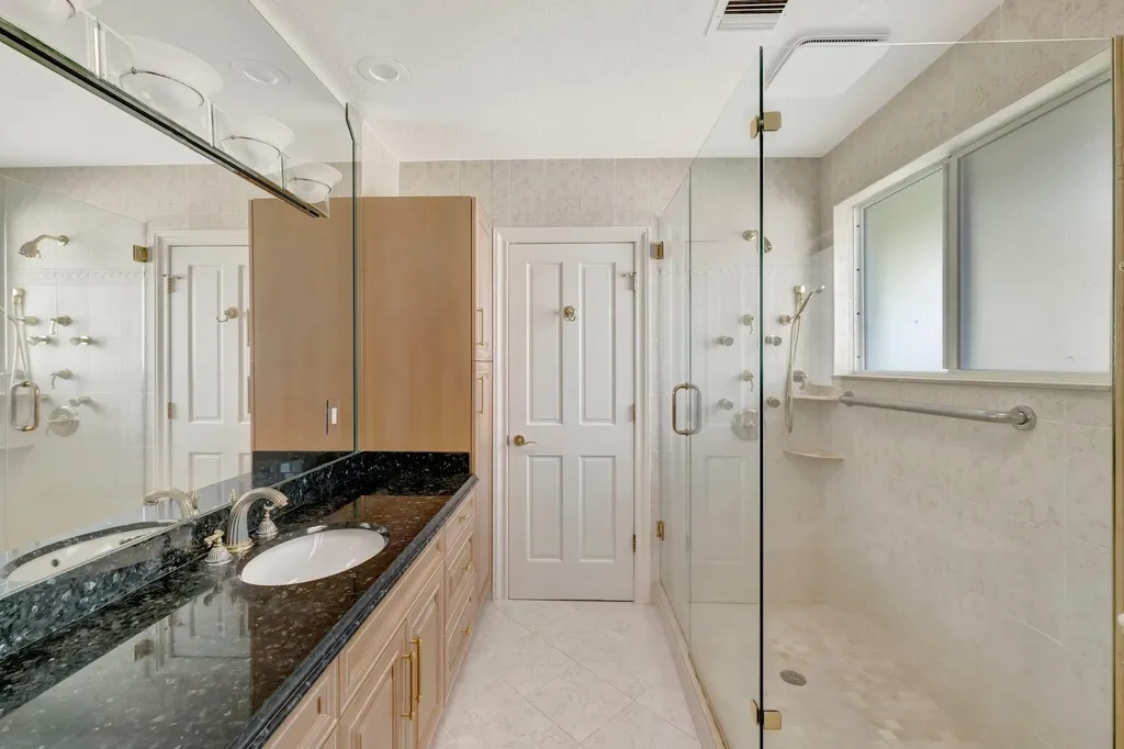 3851 NE 27th Avenue Lighthouse Point FL 33064