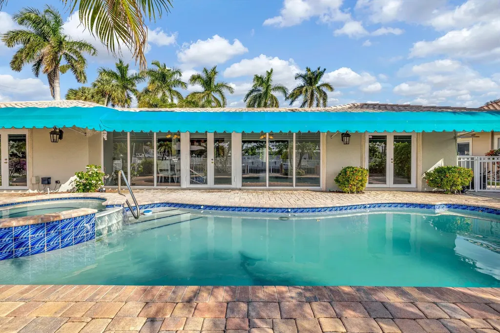 3851 NE 27th Avenue Lighthouse Point FL 33064