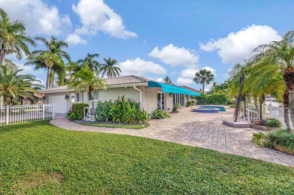 3851 NE 27th Avenue Lighthouse Point FL 33064