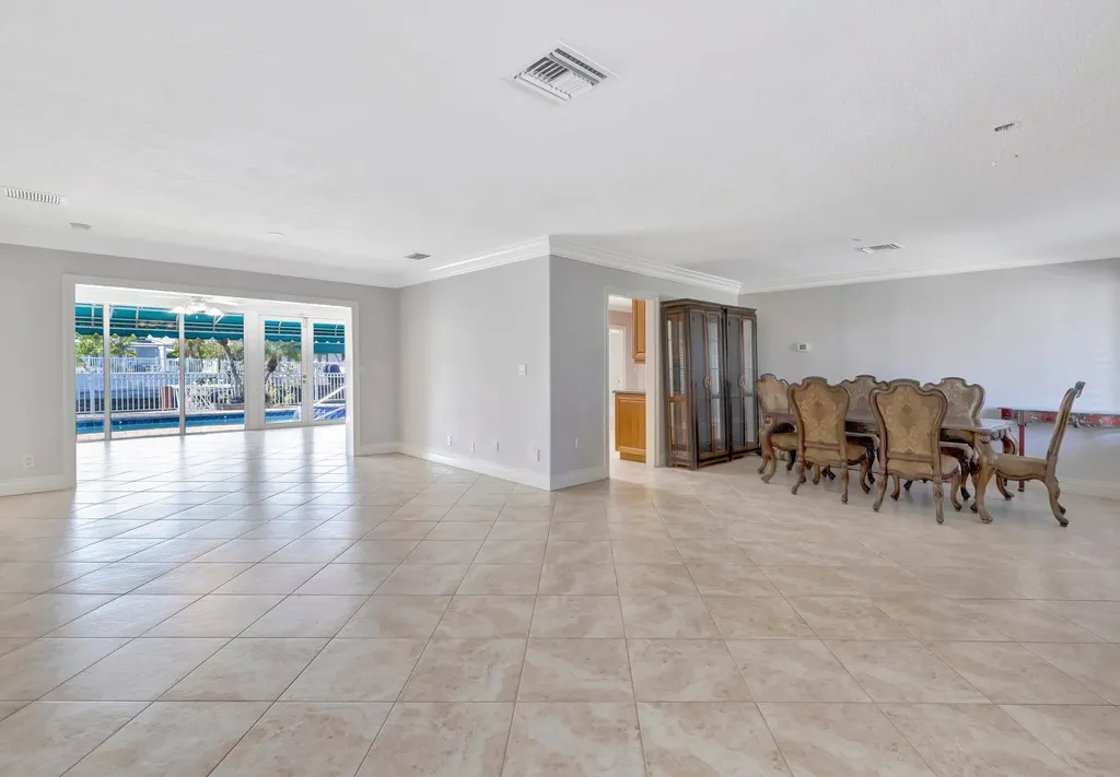 3851 NE 27th Avenue Lighthouse Point FL 33064