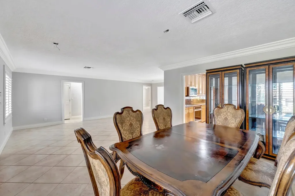 3851 NE 27th Avenue Lighthouse Point FL 33064