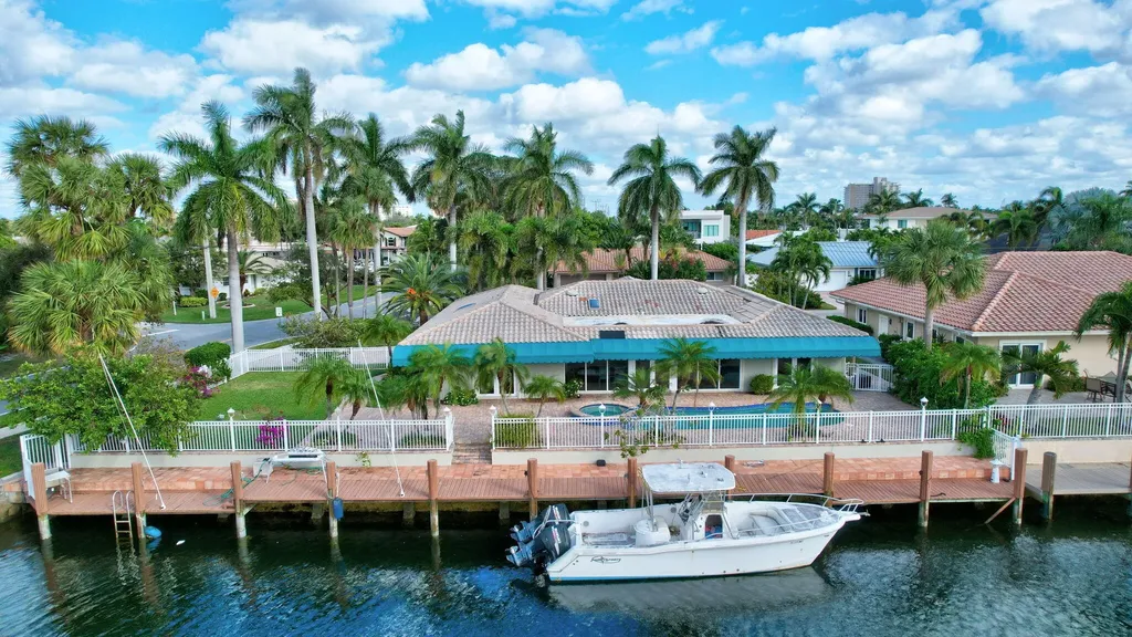3851 NE 27th Avenue Lighthouse Point FL 33064
