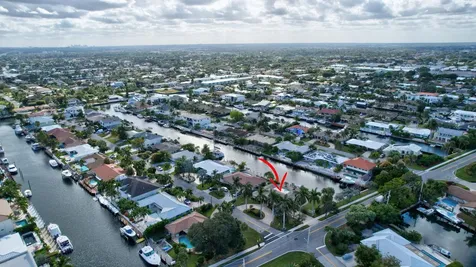 3851 NE 27th Avenue Lighthouse Point FL 33064