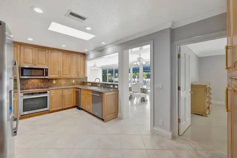 3851 NE 27th Avenue Lighthouse Point FL 33064