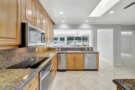 3851 NE 27th Avenue Lighthouse Point FL 33064