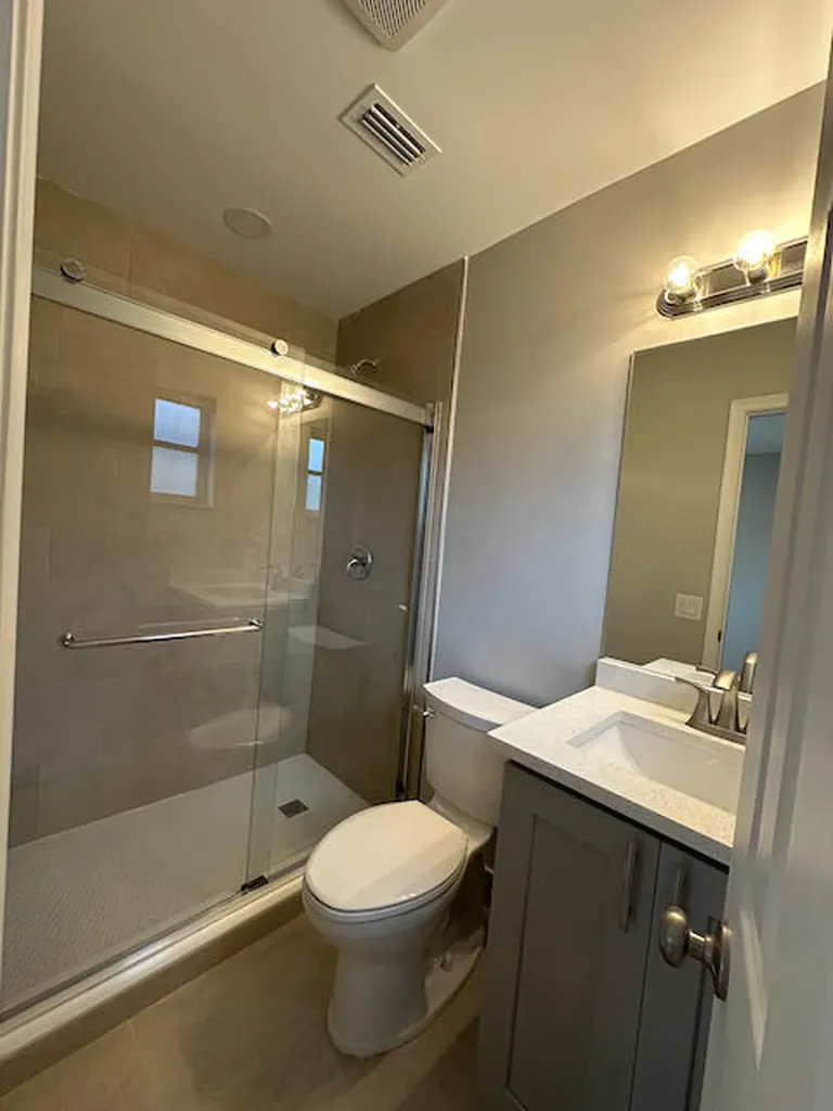 1741 N 3rd Avenue Avenue N Lake Worth Beach FL 33460