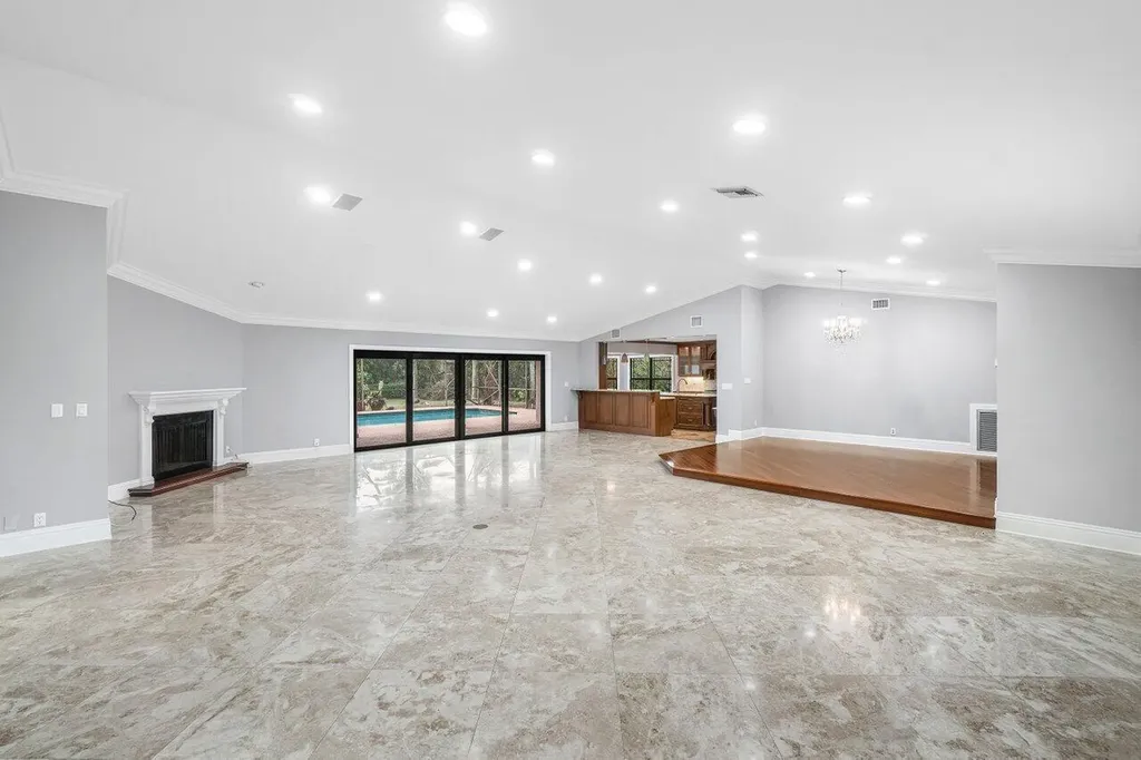 2150 NW 23rd Way Boca Raton FL 33431