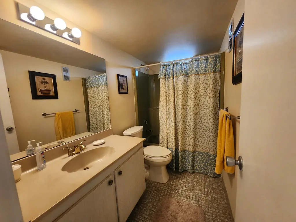 2600 NE 1st Lane Boynton Beach FL 33435