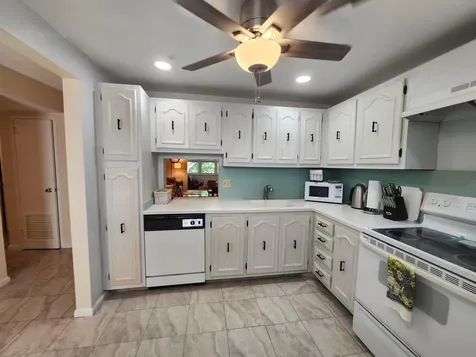 2600 NE 1st Lane Boynton Beach FL 33435