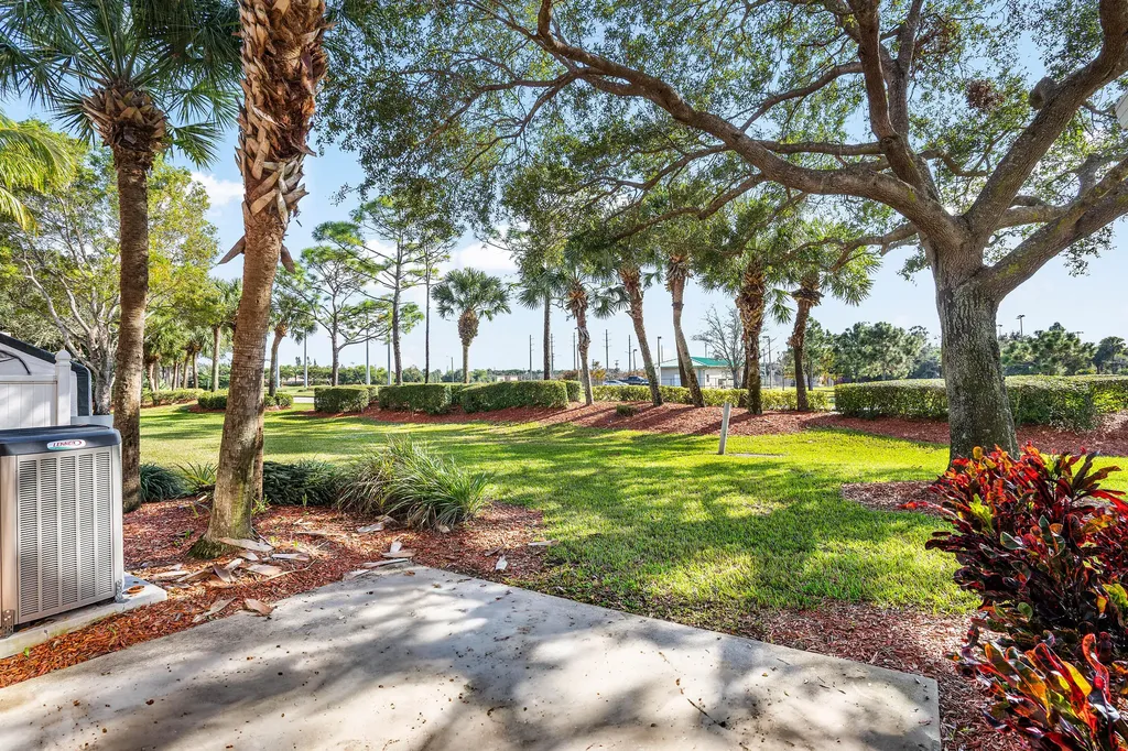 389 River Bluff Lane Royal Palm Beach FL 33411