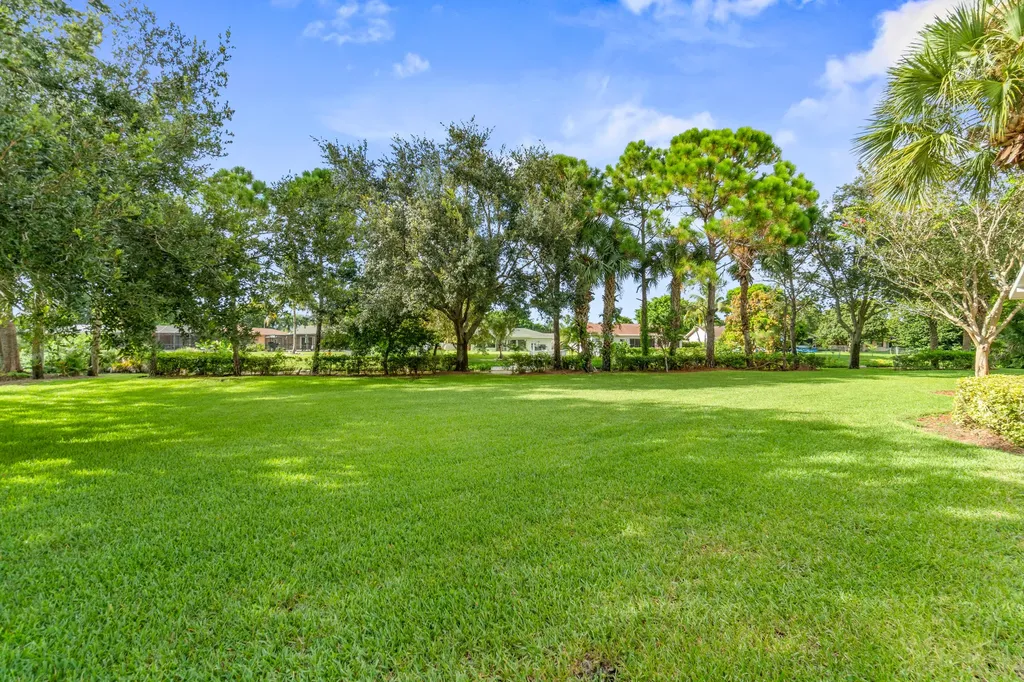 389 River Bluff Lane Royal Palm Beach FL 33411