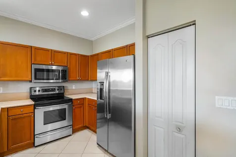 389 River Bluff Lane Royal Palm Beach FL 33411