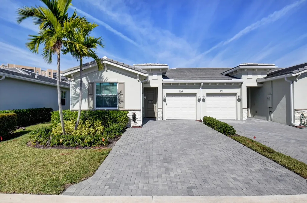 7017 Peters Lane Delray Beach FL 33446