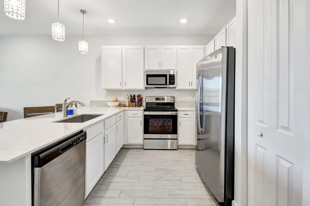 7017 Peters Lane Delray Beach FL 33446