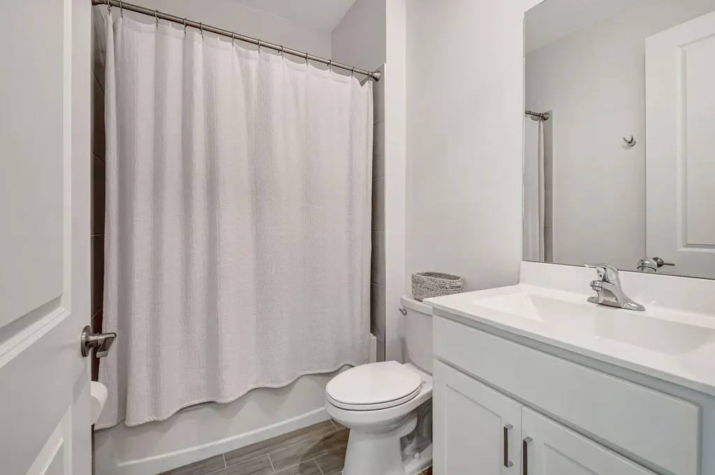 7017 Peters Lane Delray Beach FL 33446