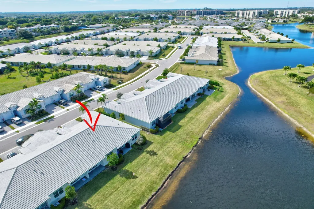 7017 Peters Lane Delray Beach FL 33446