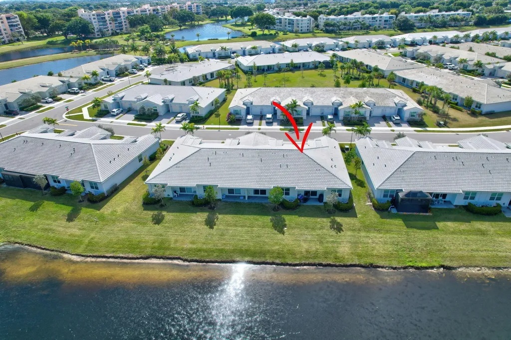 7017 Peters Lane Delray Beach FL 33446