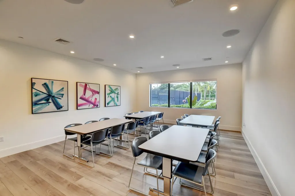 7017 Peters Lane Delray Beach FL 33446