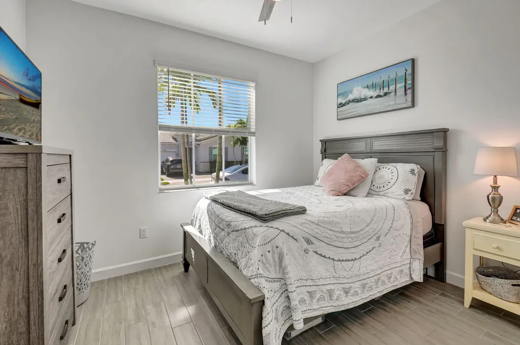 7017 Peters Lane Delray Beach FL 33446