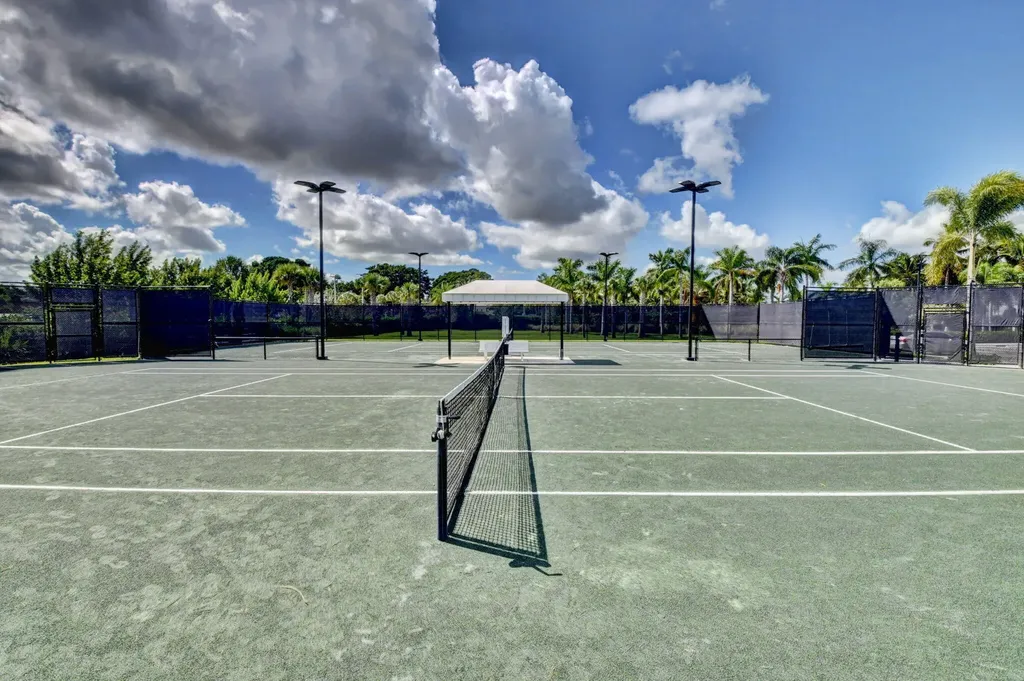 7017 Peters Lane Delray Beach FL 33446