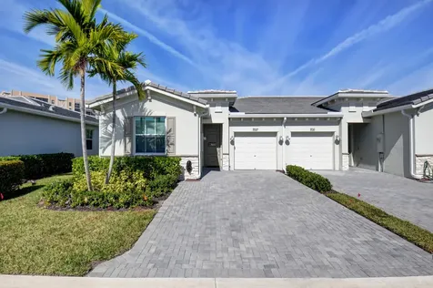 7017 Peters Lane Delray Beach FL 33446