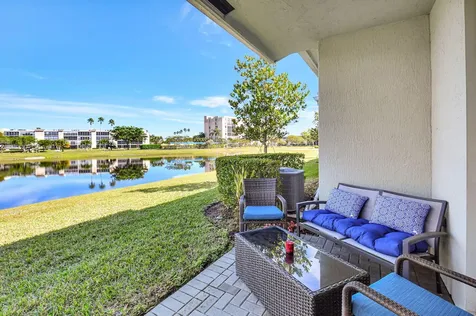 7017 Peters Lane Delray Beach FL 33446