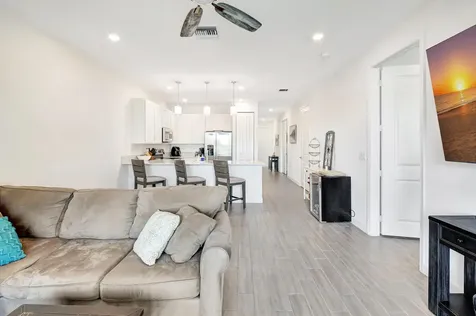 7017 Peters Lane Delray Beach FL 33446