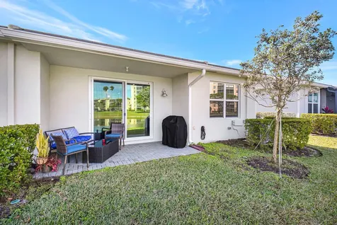 7017 Peters Lane Delray Beach FL 33446