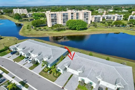 7017 Peters Lane Delray Beach FL 33446
