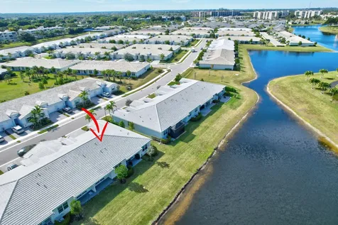 7017 Peters Lane Delray Beach FL 33446