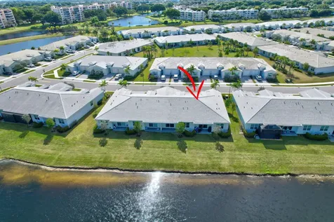 7017 Peters Lane Delray Beach FL 33446