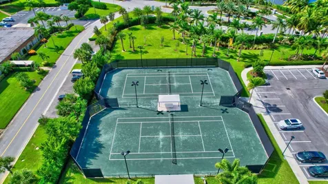 7017 Peters Lane Delray Beach FL 33446