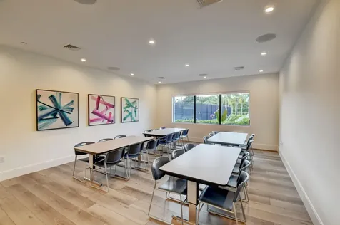 7017 Peters Lane Delray Beach FL 33446