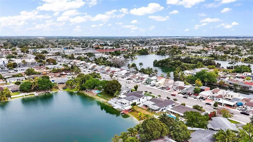 6290 W 16th Avenue Hialeah FL 33012