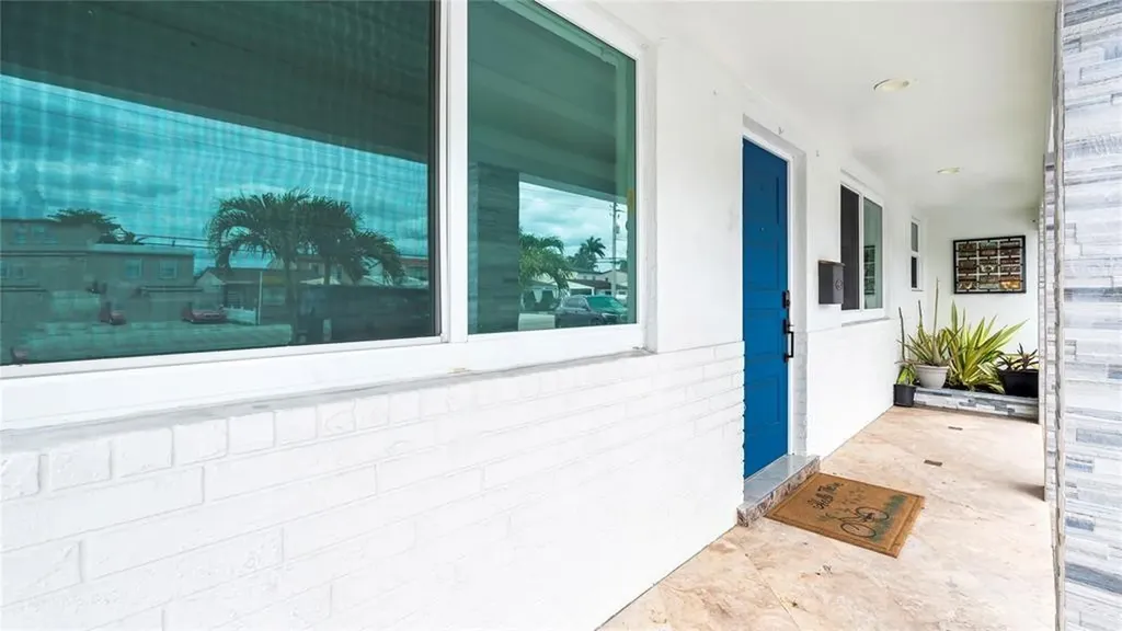 6290 W 16th Avenue Hialeah FL 33012