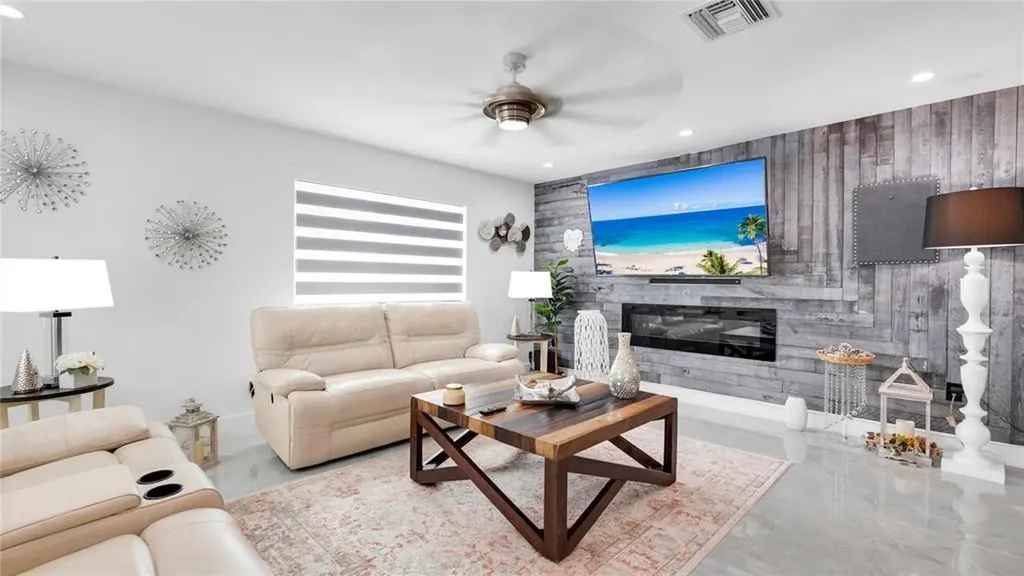 6290 W 16th Avenue Hialeah FL 33012
