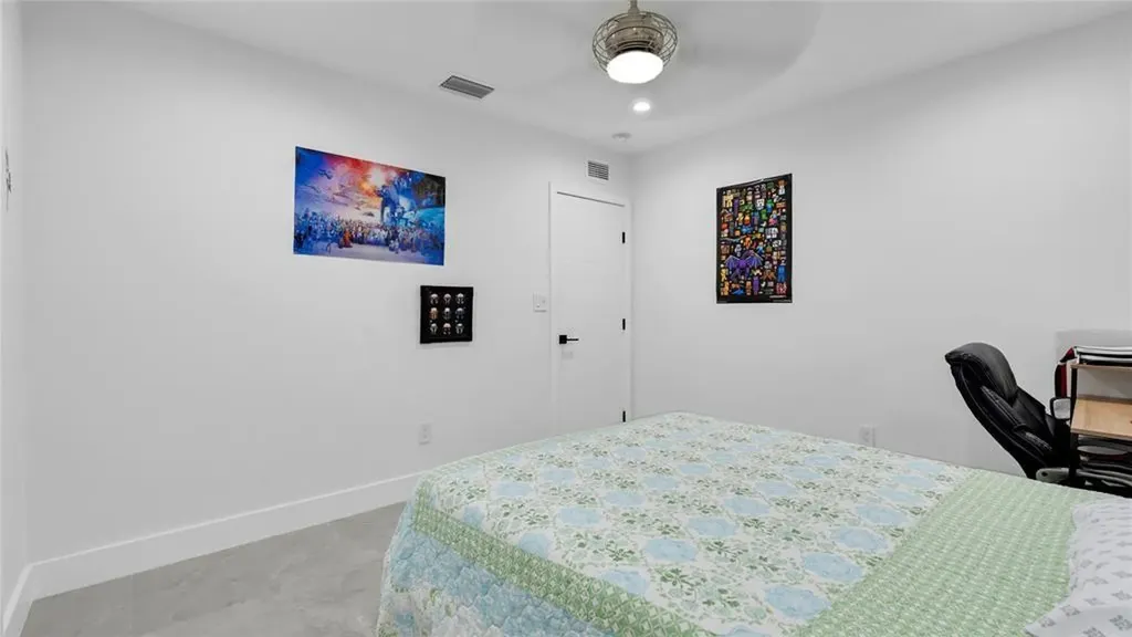 6290 W 16th Avenue Hialeah FL 33012