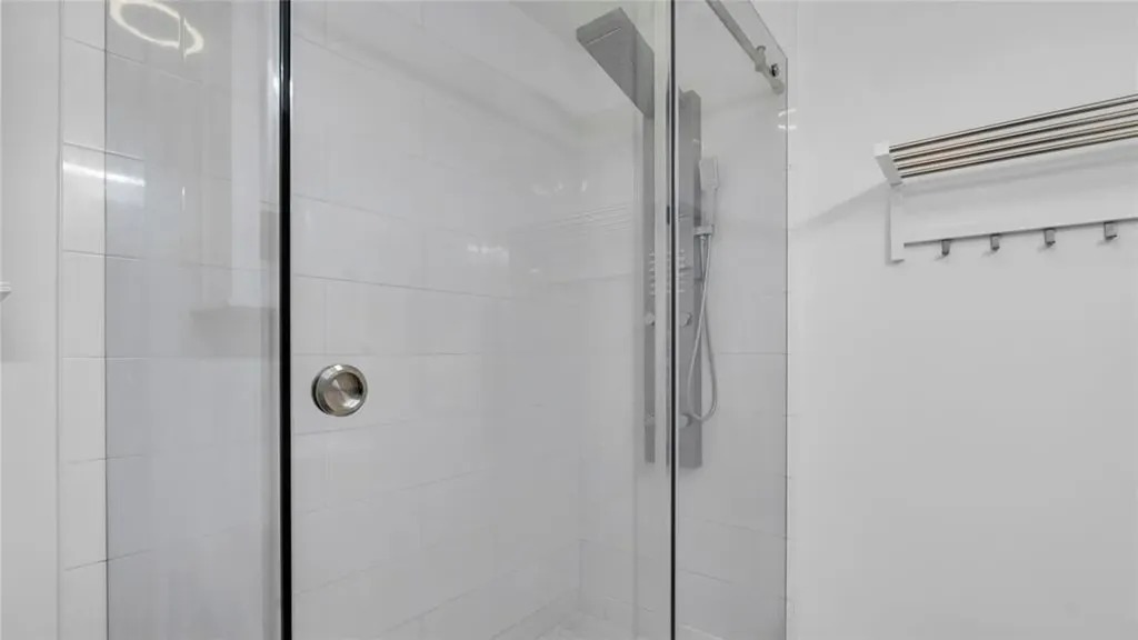 6290 W 16th Avenue Hialeah FL 33012