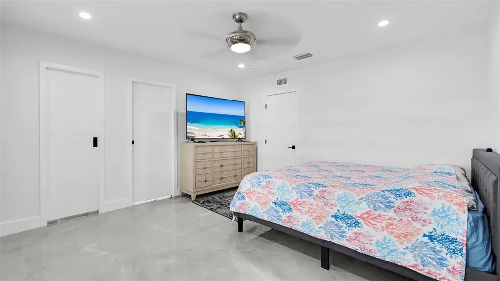 6290 W 16th Avenue Hialeah FL 33012