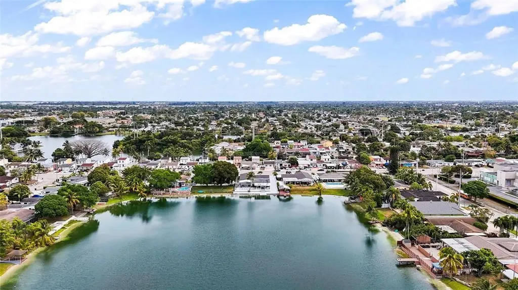 6290 W 16th Avenue Hialeah FL 33012