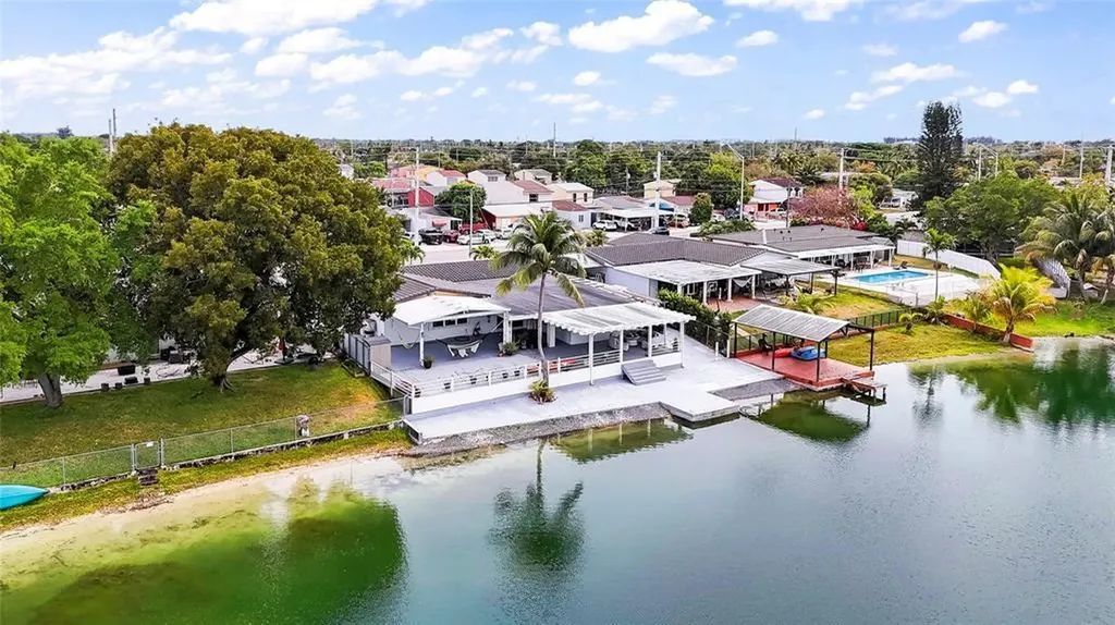 6290 W 16th Avenue Hialeah FL 33012