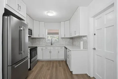 4630 NE 3rd Terrace Oakland Park FL 33334