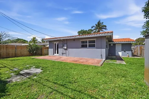 4630 NE 3rd Terrace Oakland Park FL 33334