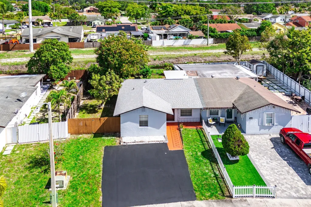 5177 Cannon Way West Palm Beach FL 33415