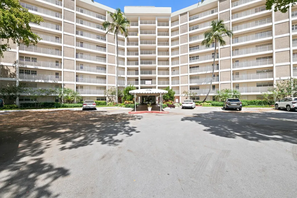 3051 N Course Drive Pompano Beach FL 33069