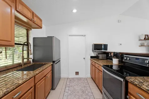 452 SW David Terrace Port St Lucie FL 34953