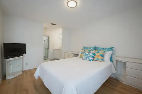 903 Harbour Pointe Way Greenacres FL 33413