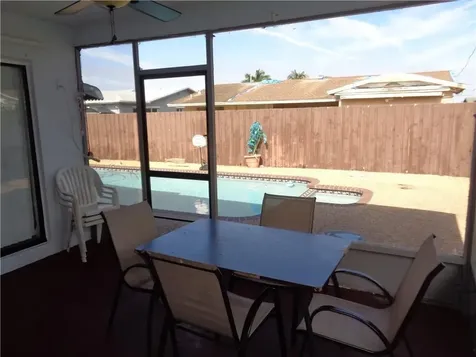 9571 Sunset Strip Sunrise FL 33322