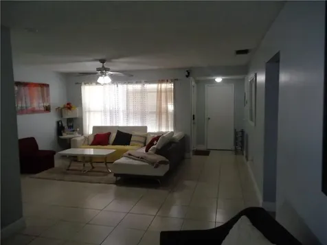 9571 Sunset Strip Sunrise FL 33322