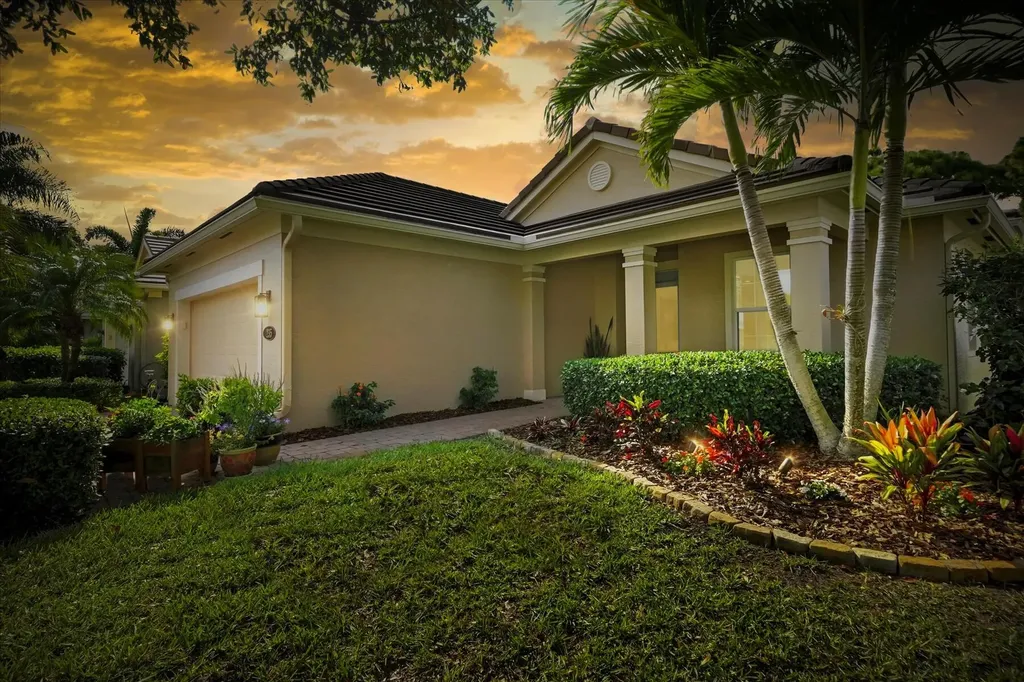 235 11th Square SW Vero Beach FL 32962